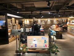 -猫的天空之城概念书店(苏州诚品店)