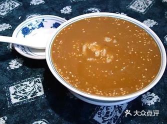 《老北京面茶：味蕾上的古都记忆》 在北京的大街小巷