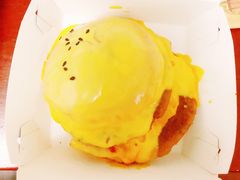 芝士熔岩牛肉汉堡-前进5路汉堡炸鸡(汉街skp店)