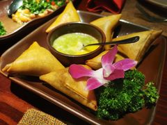 缅式羊肉三角饼-花马天堂云南餐厅 Lost Heaven(高邮路店)
