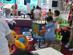 -美吉姆国际儿童发展中心(红谷滩绿地缤纷城中心)