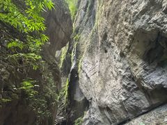 -龙水峡地缝景区