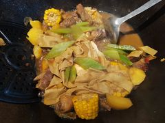 -袁小二大东北铁锅炖(吉祥村总部)