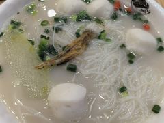 鮮魚湯白魚蛋米線-凯峰鱼汤米线(金利達店)