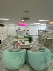 -米娜护肤造型