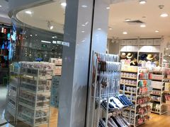 -名创优品(江南新地店)