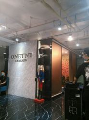 进门处-OnHair Salon