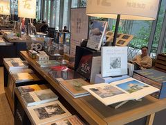 -茑屋书店(天目里店)