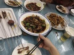 -六福烧烤酒馆(秦隆步行街店)