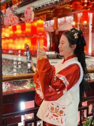 -汉仪华裳汉服馆(打浦桥店)