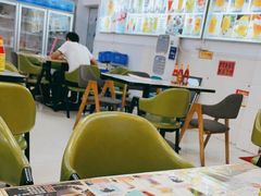 大堂-新时尚·辉记甜品(夏西店)