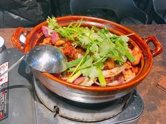 -胡须佬鸡煲四季火锅(海雅缤纷城店)
