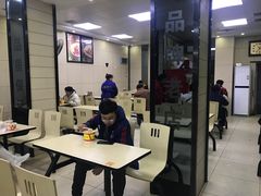 -江三王记牛杂馆(总店)