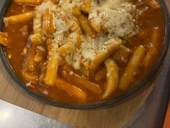 海鲜芝士炒年糕-MI WU FACTORY米屋美食工厂餐厅(绿地店)