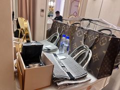 -星裳二手奢侈品回收鉴定(新华路店)