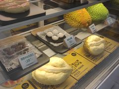 面包甜点陈列柜-猫王榴莲世家(三里屯SOHO商场店)