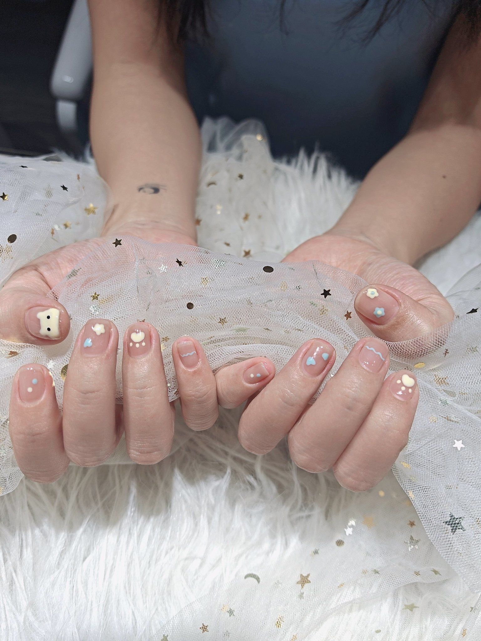 夏日ins可爱小熊显白美甲