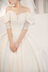 -艾米丽婚纱礼服