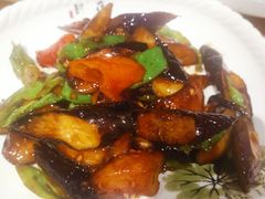 油焖地三鲜-吴越荣记苏州菜·松鼠桂鱼100%活鱼现做(斜塘老街店)