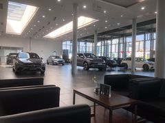 -杭州中升之星奔驰4S店(滨江店)