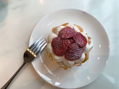 Season&nbsp;Fruit&nbsp;Tart-Madeleine玛德琳(永平里店)