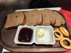 -塔道斯西餐厅(中央大街店)