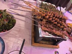 -海盗船. 龙虾烧烤. 酒馆