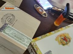 -哈瓦那雪茄酒廊超市(武汉天地分店)