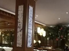 -八府香鸭·啫啫煲(华山路店)