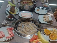 -金滏山烤肉·海鲜·火锅自助餐厅(襄阳万达店)