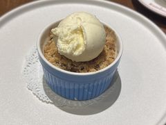 肉桂热苹果奶酥-Entrecôte 法国牛扒馆(保利·时光里店)