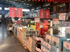 -洛哈思全球商品折扣仓(昆山路店)