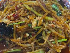 鱼香肉丝-三居鲁味坊黄焖鸡(山大路店)