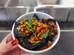 黑色经典臭豆腐-黑色经典臭豆腐·湖南特产(坡子街店)