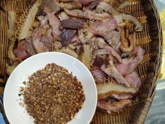 -江湖黑大兔(杨家坪店)