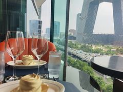 -福楼毕斯罗F Bistronome(国贸商城约会地标景观店)