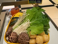 -润园四季椰子鸡火锅(卓越INTOWN店)