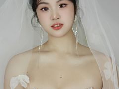 -金夫人化妆摄影职业培训学校