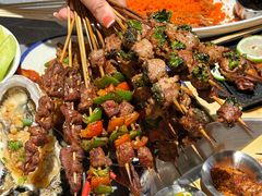 -威记烧嘢·南宁烧烤·超级生牛(绿地店)