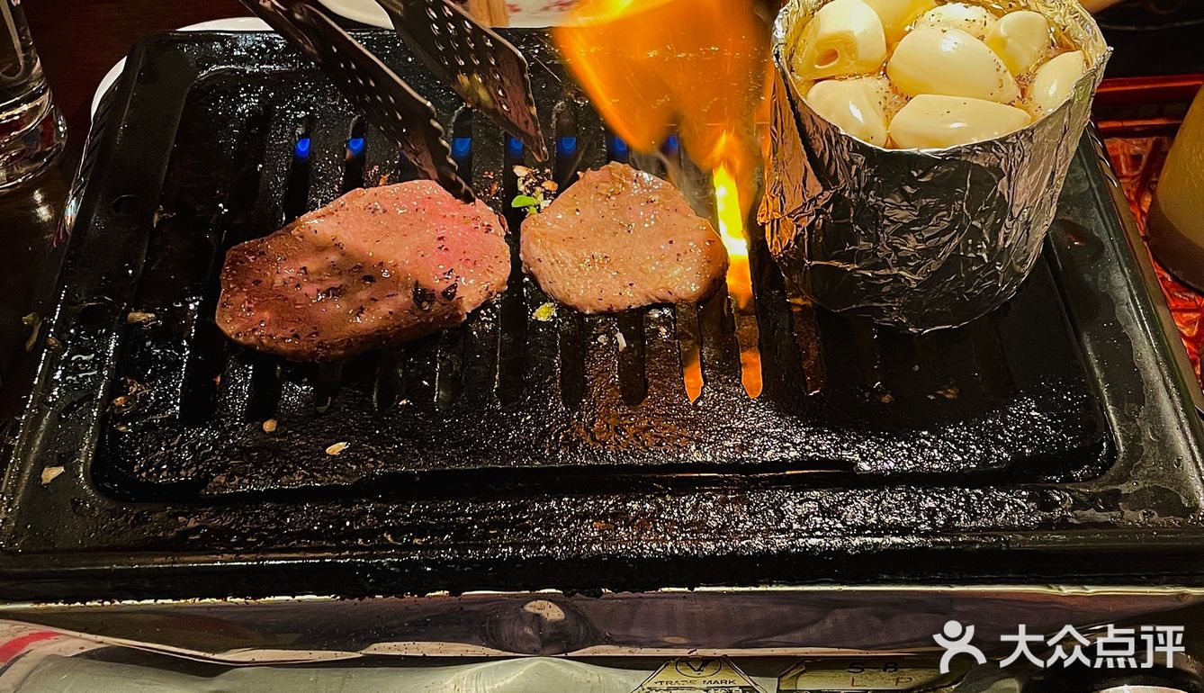 气力苑日式烧肉|烤肉配大蒜