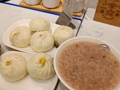 -李与白包子铺(桐梓林店)