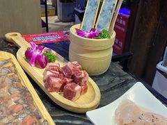-热火朝天鲜切牛肉火锅(南强街巷店)