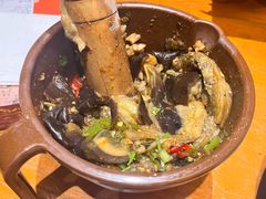 -老滇山寨•云南特色菜•地方菜•民族风情歌舞表演(金碧店)