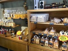 零售区-啊噗吐呦现场烘焙(麦凯乐店)