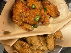 炸鸡翅一半一半-富乐满韩国正宗炸鸡韩国料理(虹泉路店)