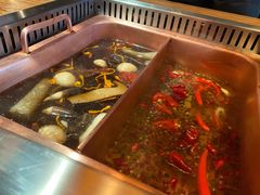 -老牌坊云南鱼豆花火锅(爱建店)