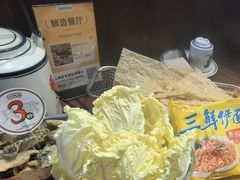 -沙胆彪炭炉牛杂煲(上海日月光广场店)