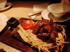 -穹六人间 people 6(岳阳路店)