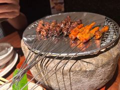 -拾光与烟火丨炭火串烧·自贡小活鲜(西村大院店)