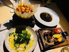 -穹六人间 people 6(岳阳路店)
